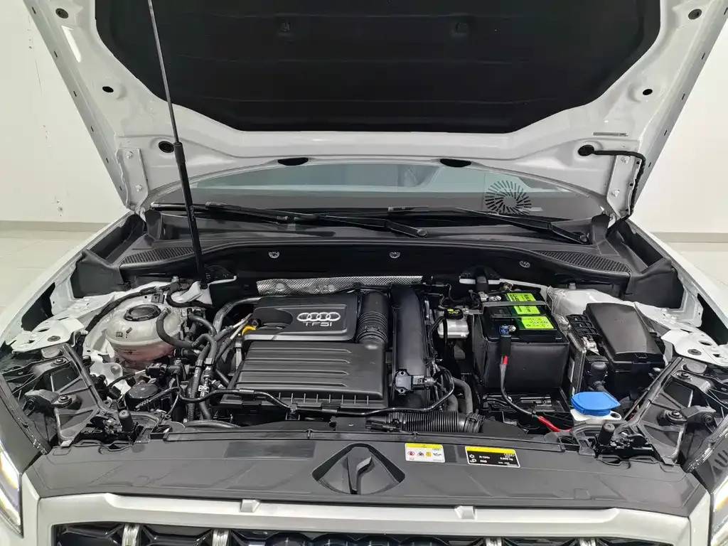 Audi Q2L 2023 из CN, фото 5