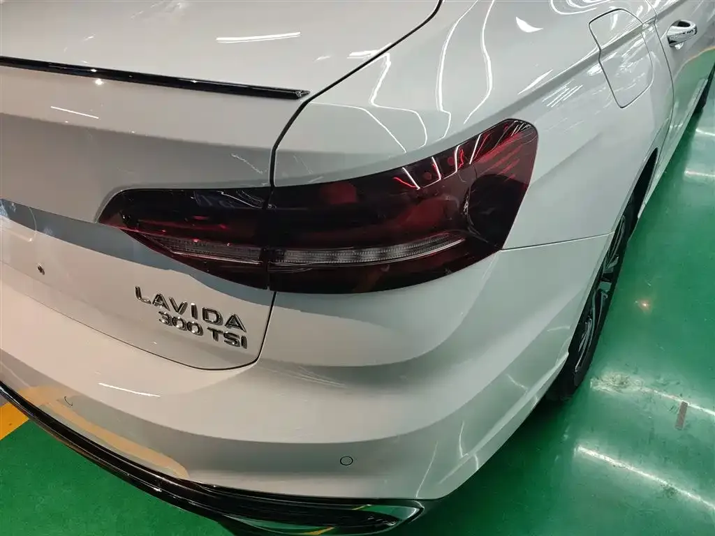 Volkswagen Lavida 2023 из CN, фото 8