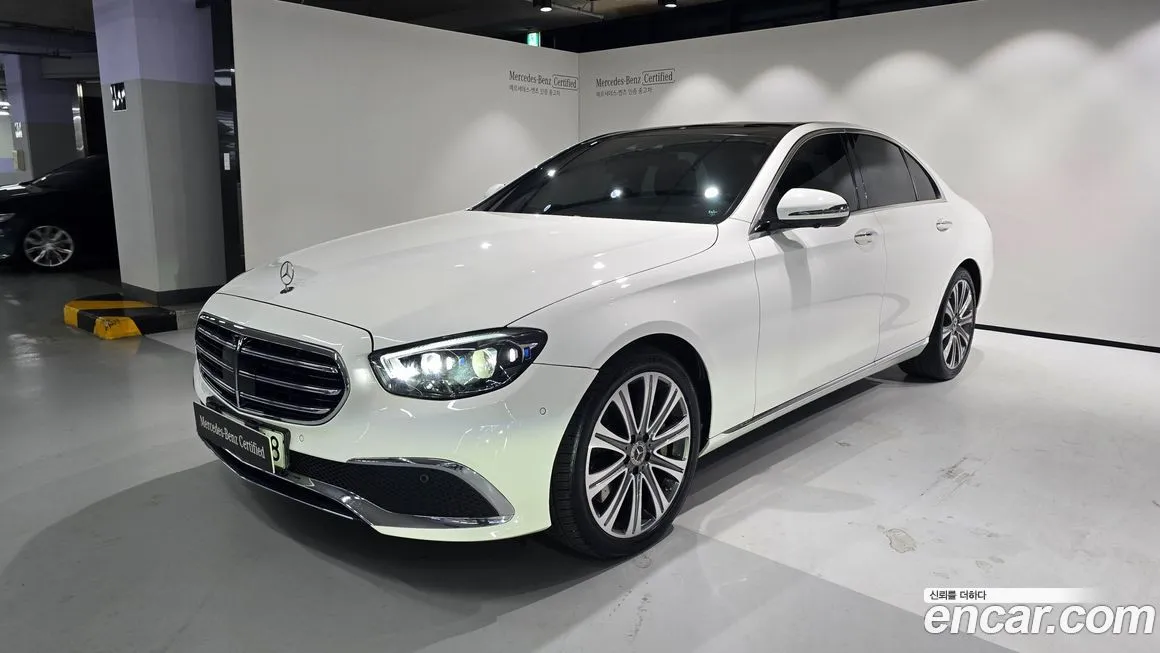 Mercedes-Benz E-Class — фото 1