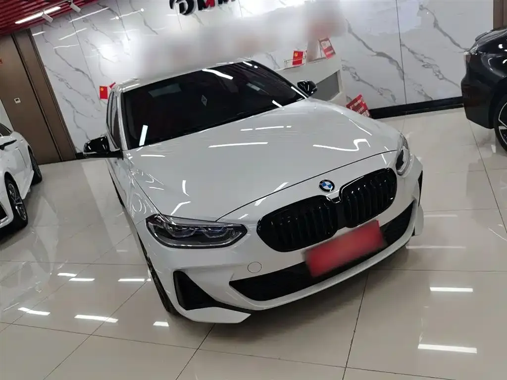 BMW 1 Series 2023 из CN, фото 4