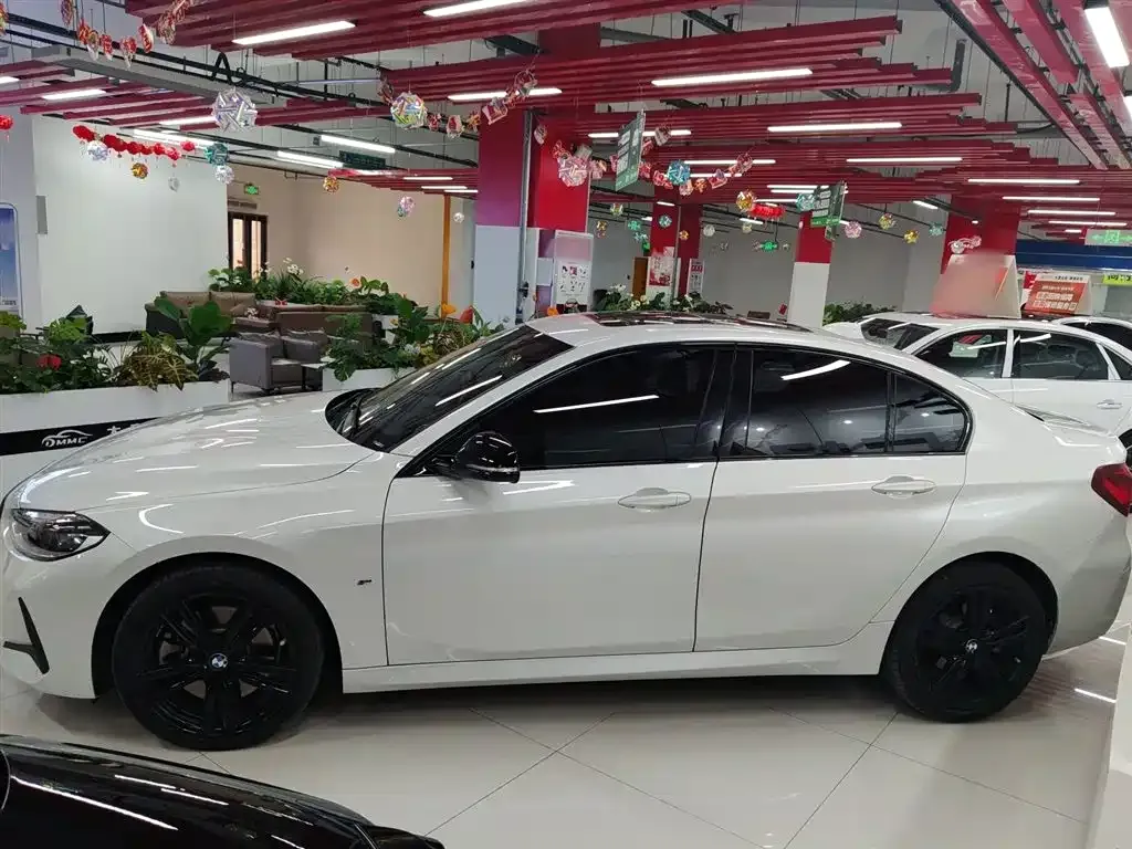 BMW 1 Series 2023 из CN, фото 5