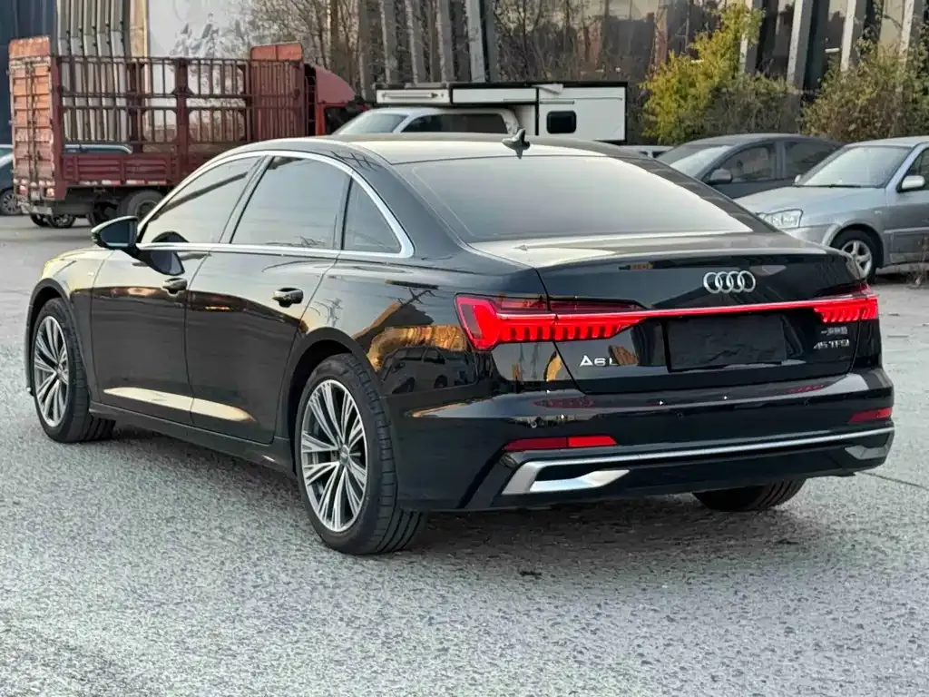 Audi A6L 2024 из CN, фото 4