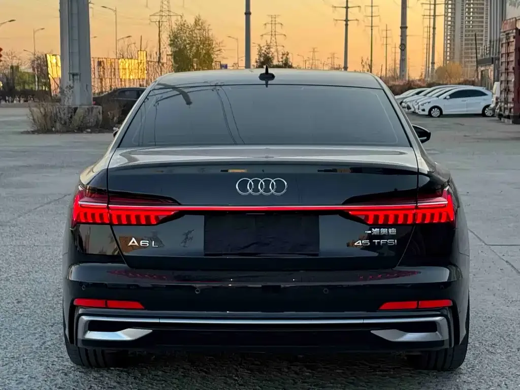 Audi A6L 2024 из CN, фото 5