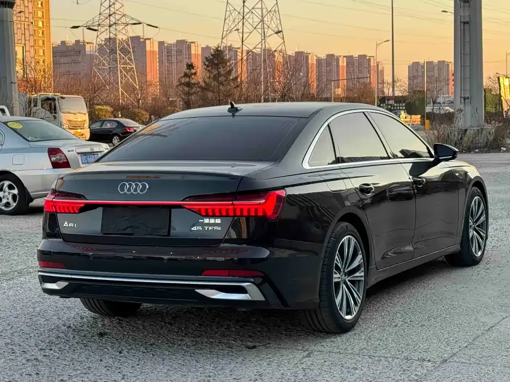 Audi A6L 2024 из CN, фото 6