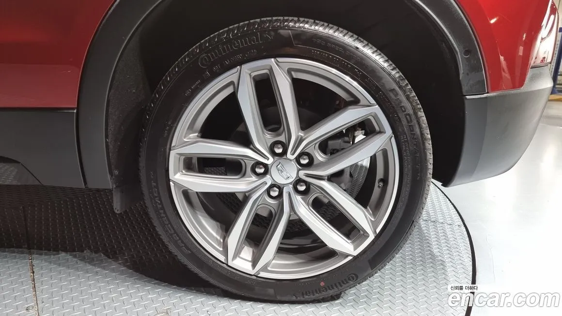 Cadillac XT4 2023 из KR, фото 5