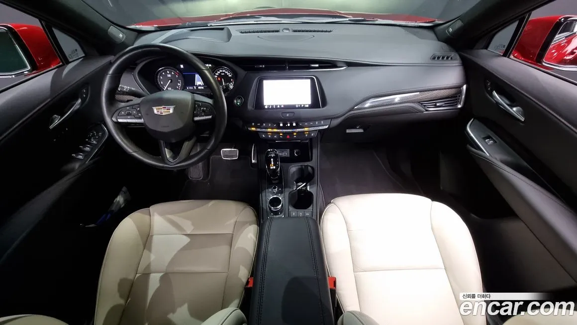 Cadillac XT4 2023 из KR, фото 7