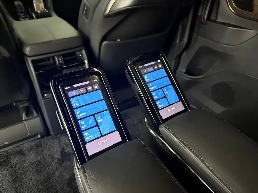 Toyota Alphard 2024 из CN, фото 9