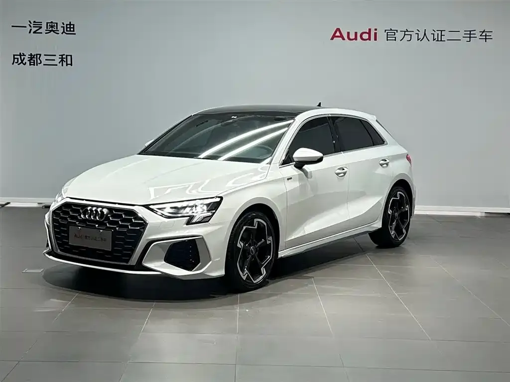 Audi A3 2023 из CN, фото 1