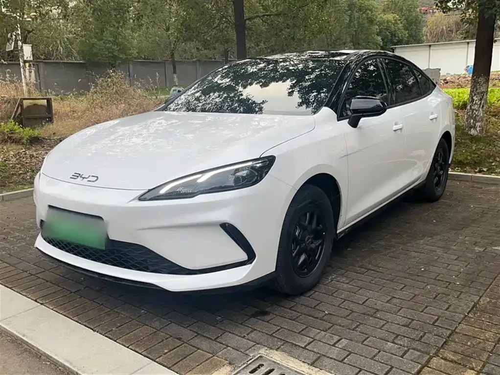 BYD Seal 05 DM-i — фото 2