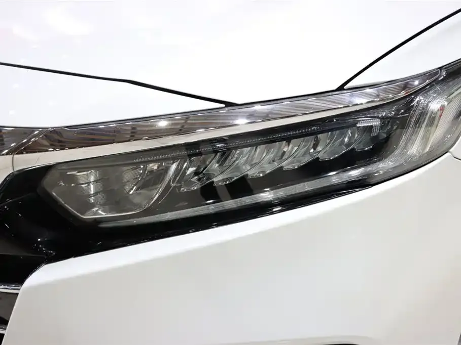 Honda Accord — фото 7