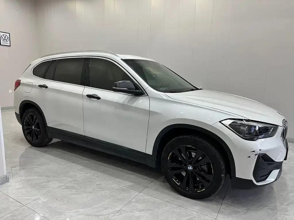 BMW X1 — фото 4