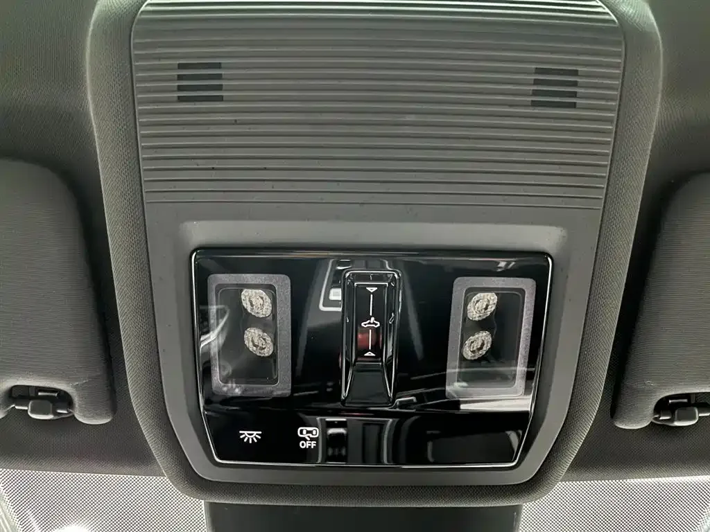 Volkswagen Golf 2022 из CN, фото 8