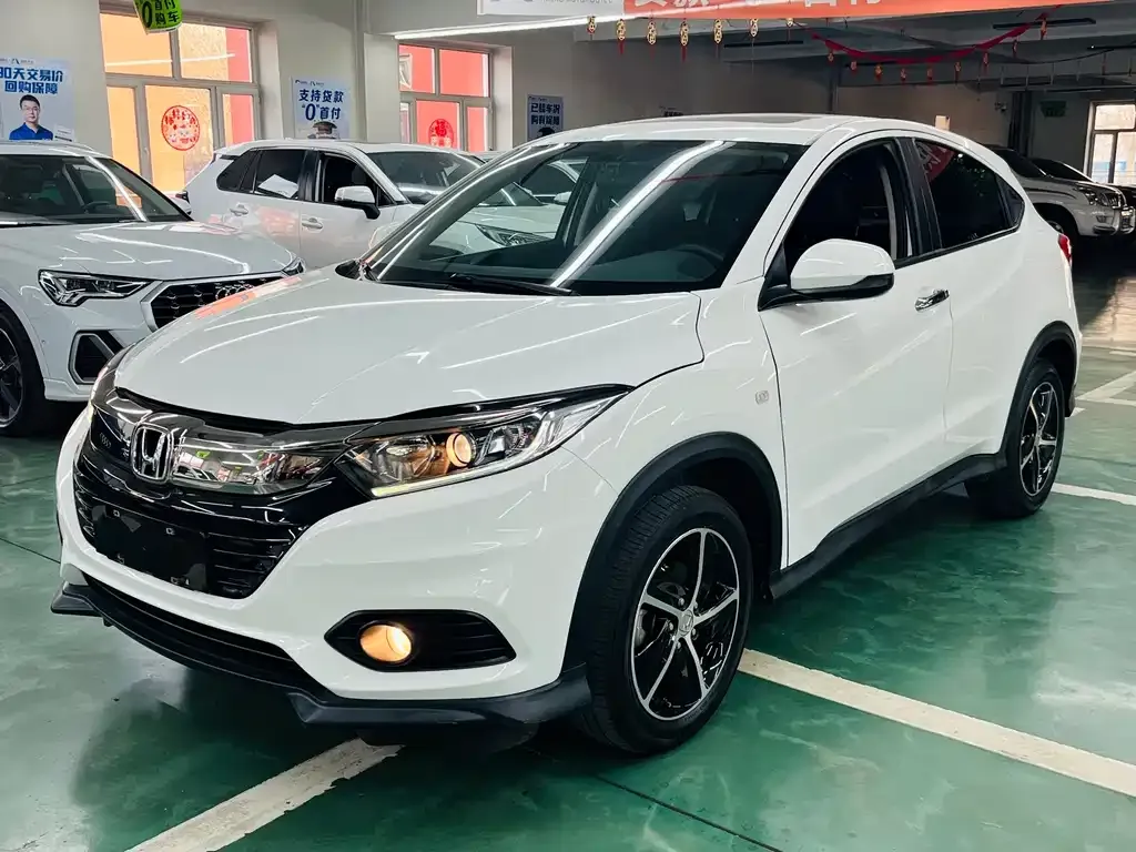 Honda Vezel — фото 1