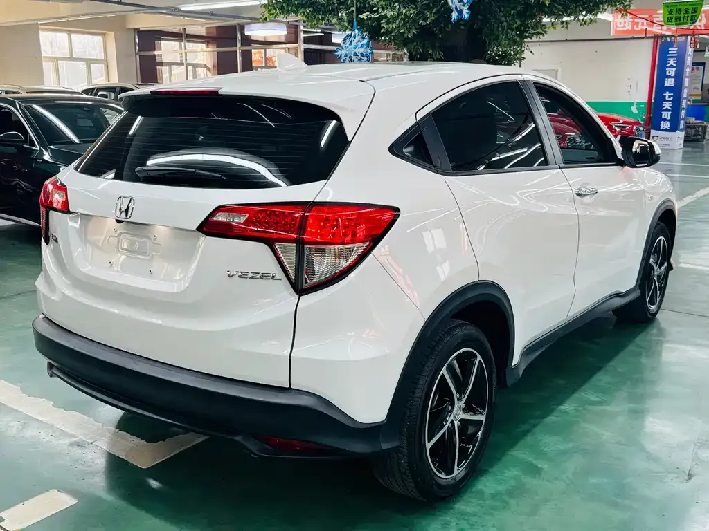 Honda Vezel — фото 6