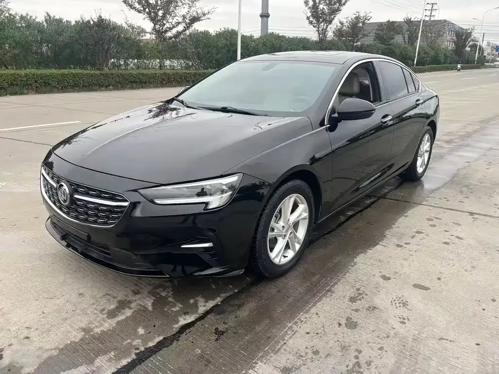 Buick Regal — фото 1