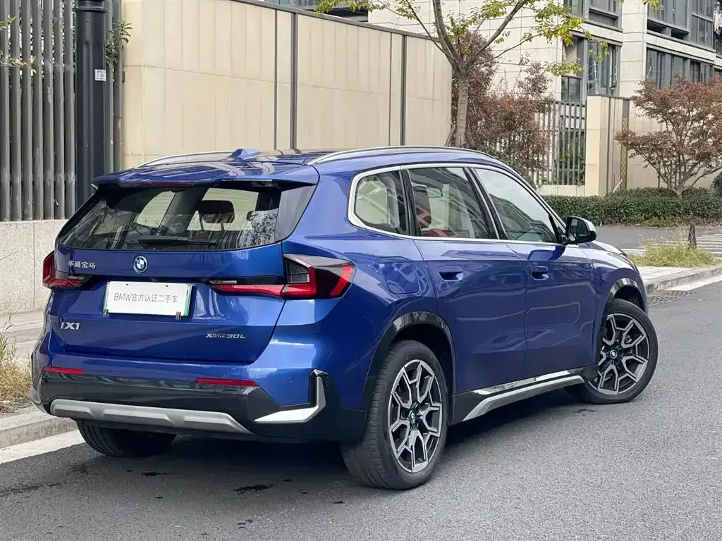 BMW iX1 2023 из CN, фото 3