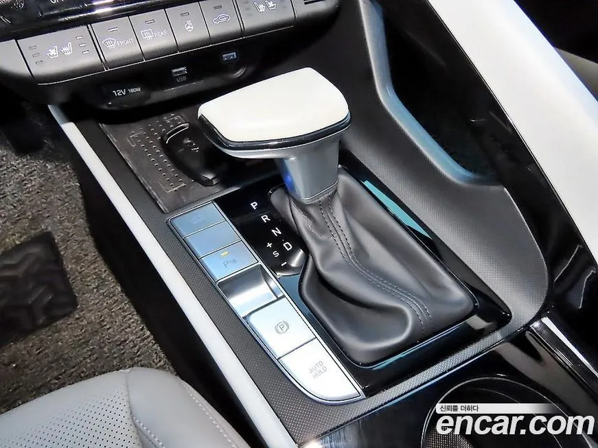 Hyundai AVANTE — фото 10
