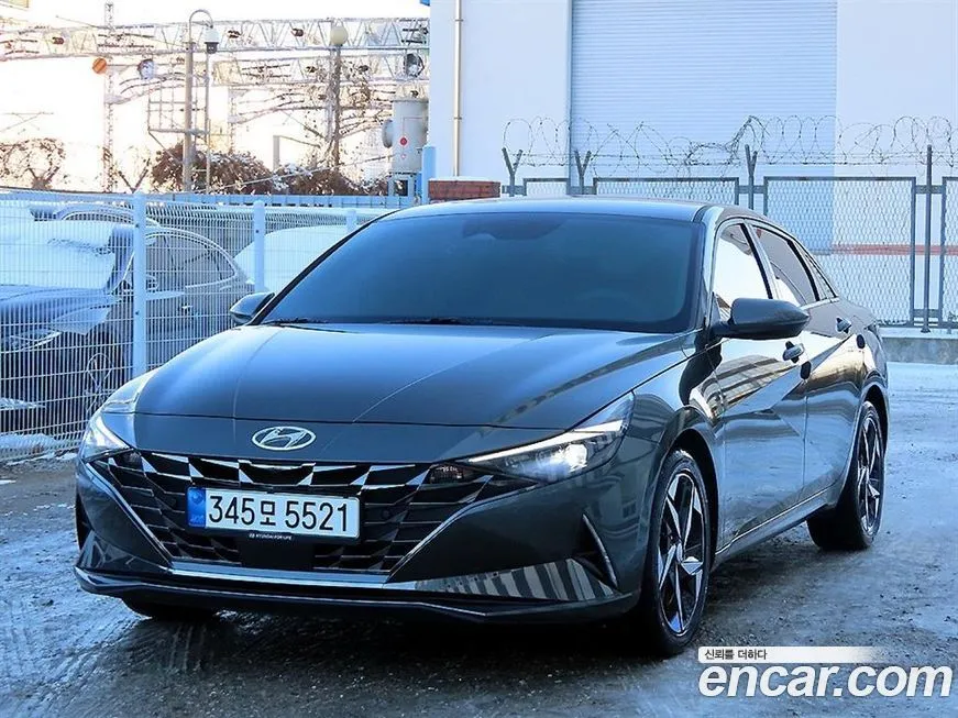 Hyundai AVANTE — фото 2