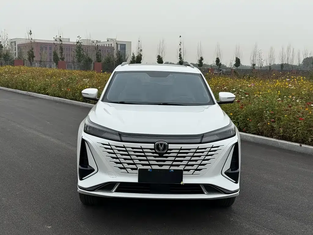 Changan CS75PLUS 2024 из CN, фото 2