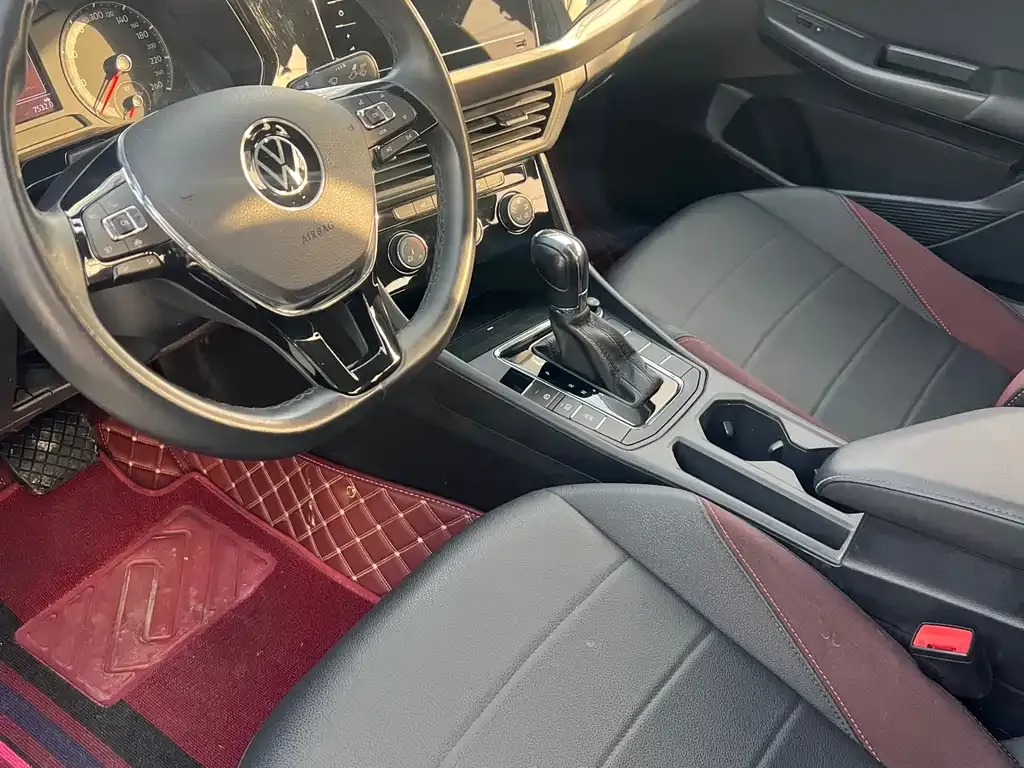 Volkswagen Bora 2022 из CN, фото 7