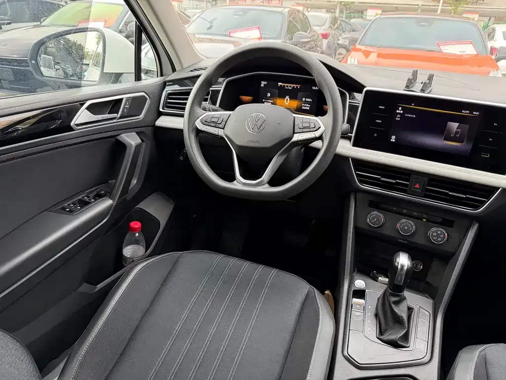 Volkswagen Tiguan L 2022 из CN, фото 9