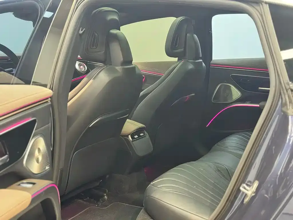 Mercedes-Benz EQS 2024 из CN, фото 5