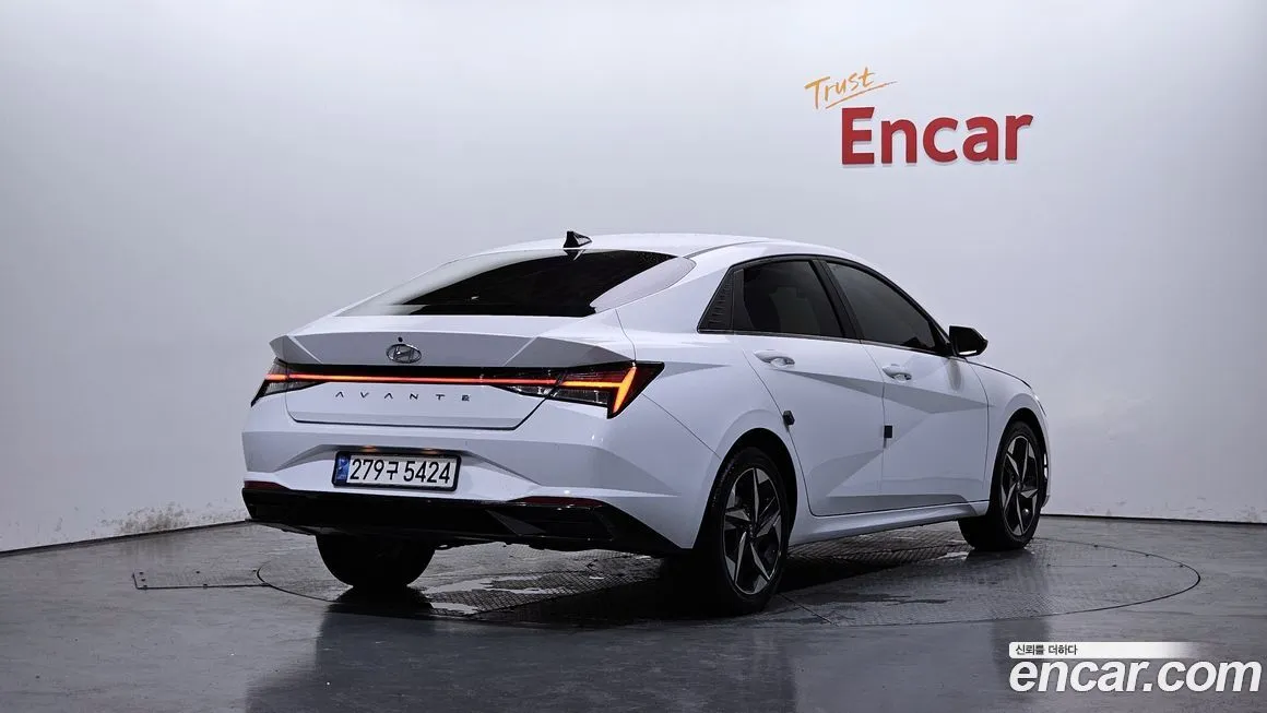 Hyundai AVANTE — фото 2