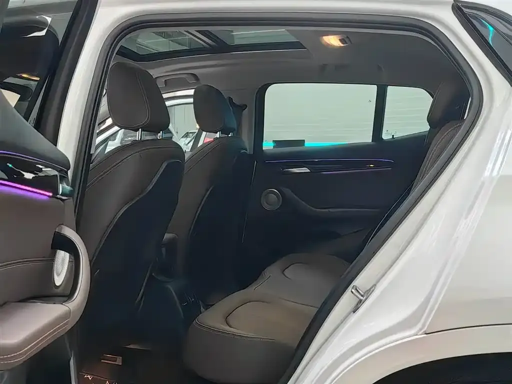 BMW X2 2022 из CN, фото 8
