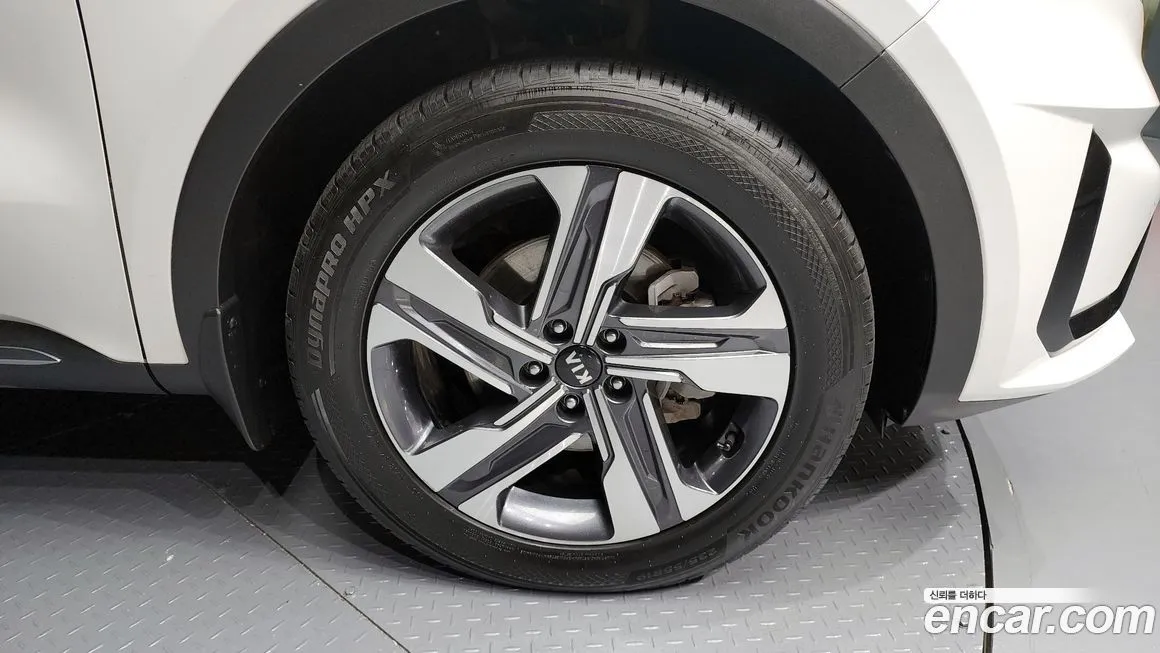 Kia Sorento — фото 5