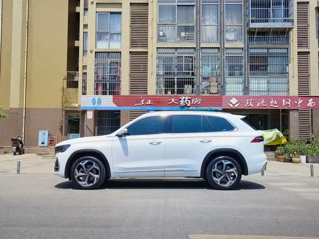 Geely Xingyue L — фото 2