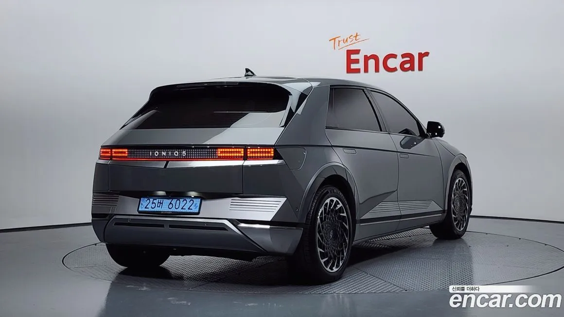 Hyundai Ioniq5 — фото 2