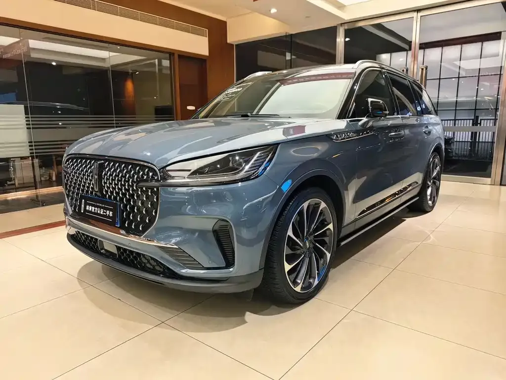 Lincoln Aviator 2024 из CN, фото 1