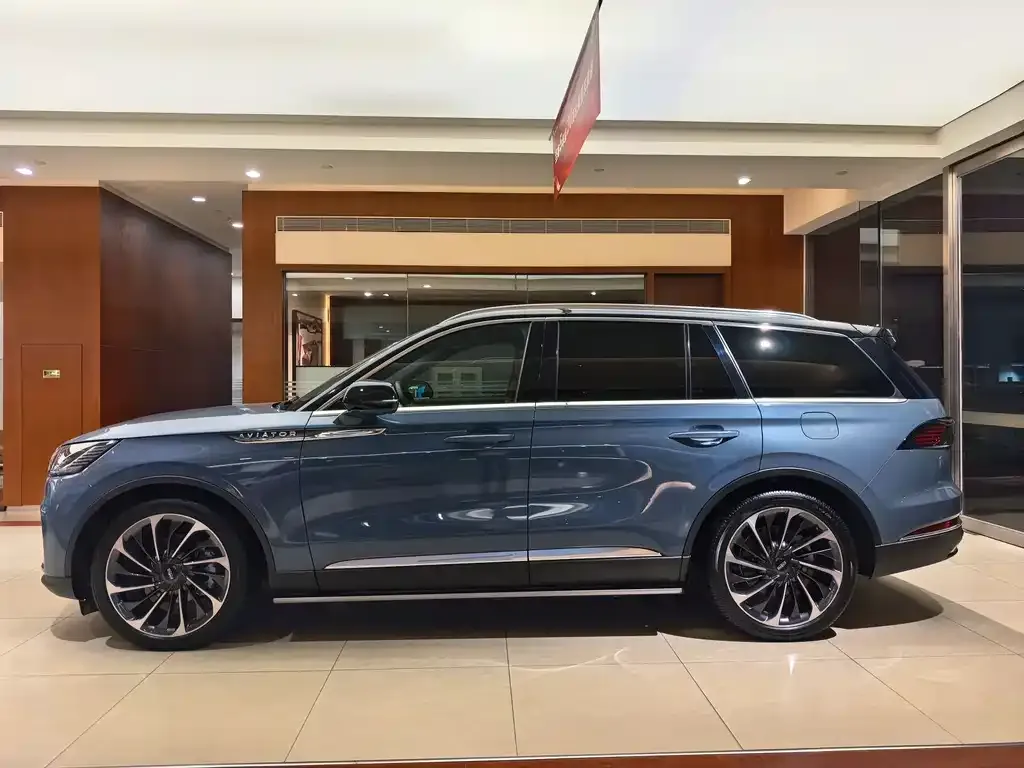 Lincoln Aviator 2024 из CN, фото 5