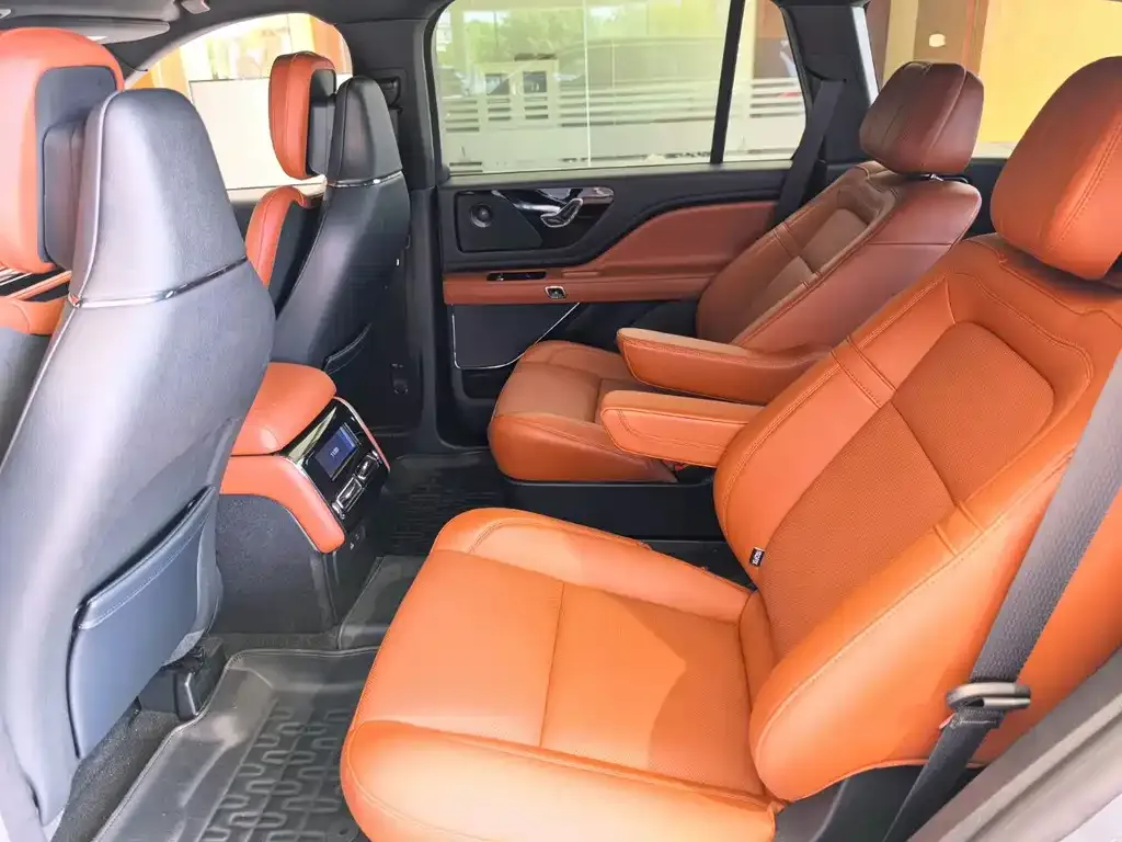 Lincoln Aviator 2024 из CN, фото 8