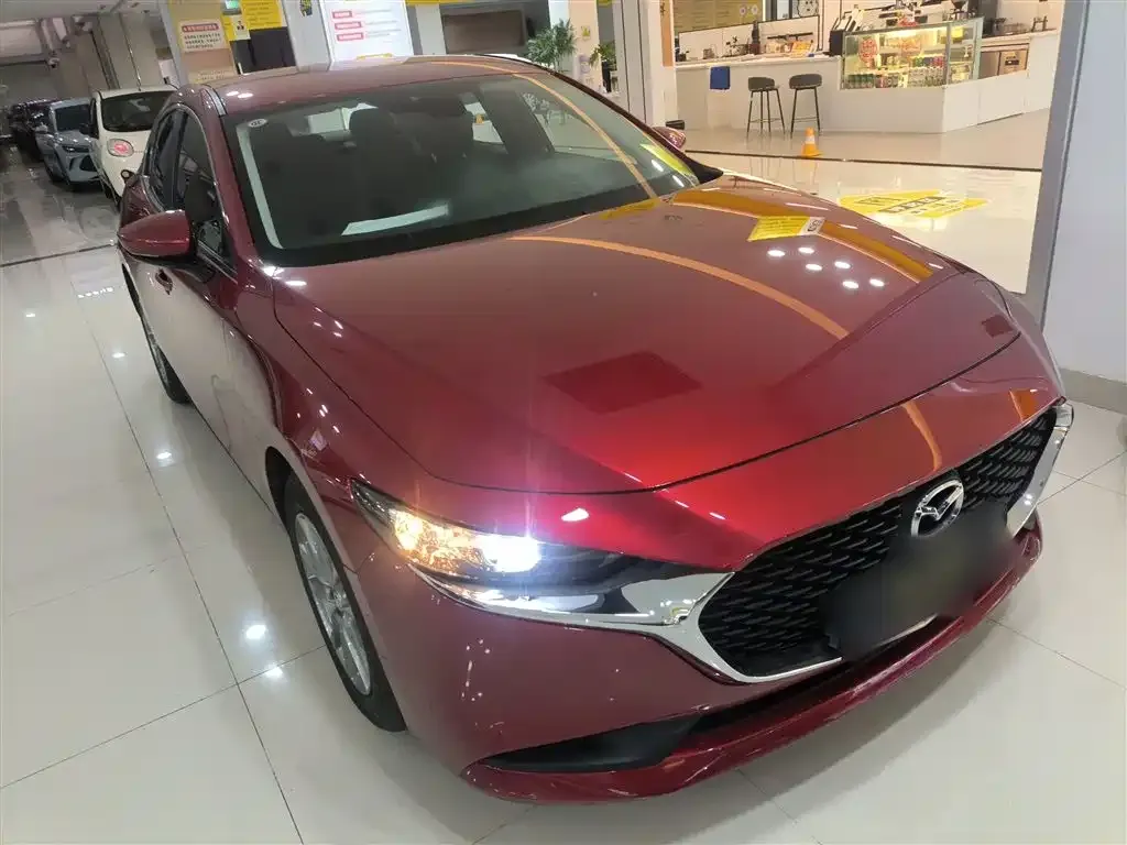Mazda 3 Axela 2022 из CN, фото 4