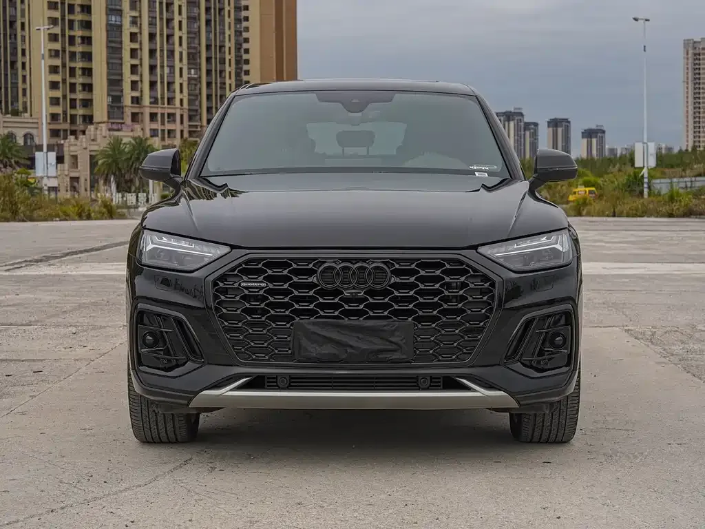 Audi Q5L Sportback — фото 2