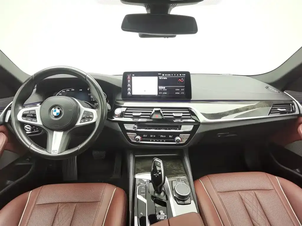 BMW 5 Series — фото 5