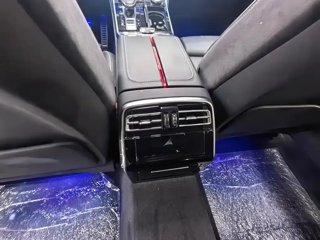 Hongqi H9 — фото 10