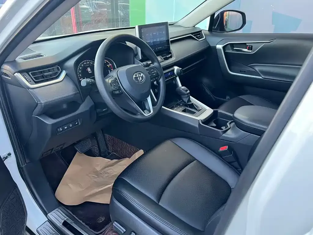 Toyota RAV4 2022 из CN, фото 10
