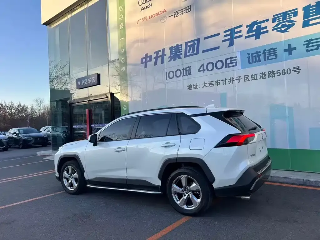 Toyota RAV4 2022 из CN, фото 3