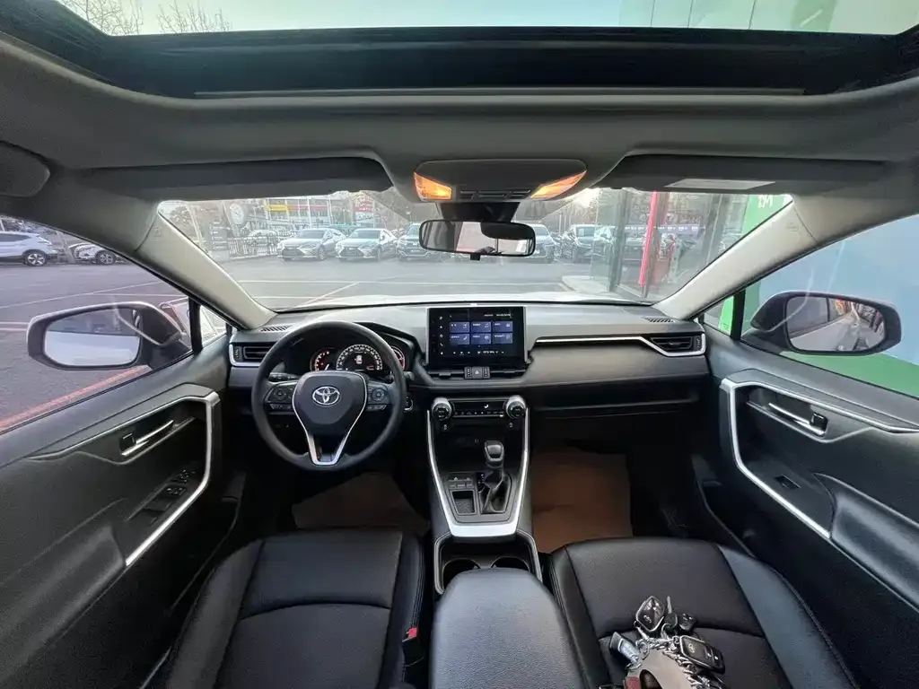 Toyota RAV4 2022 из CN, фото 8
