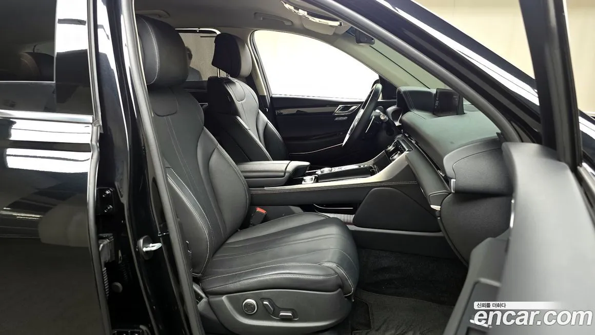 Genesis GV80 — фото 10