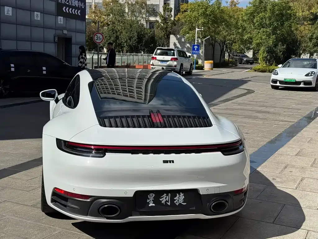 Porsche 911 2021 из CN, фото 2