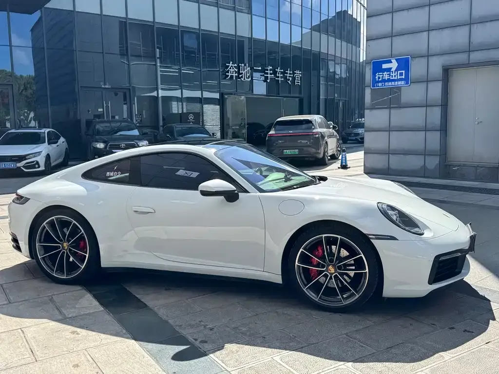 Porsche 911 2021 из CN, фото 8