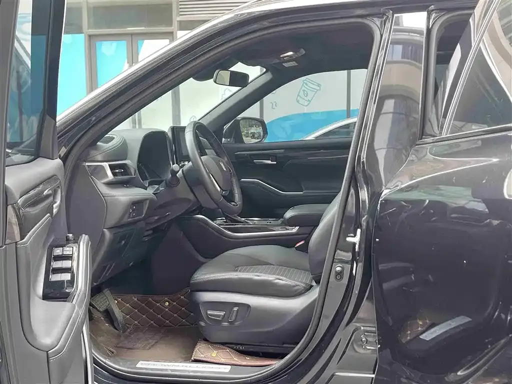 Toyota Crown Kluger 2023 из CN, фото 7