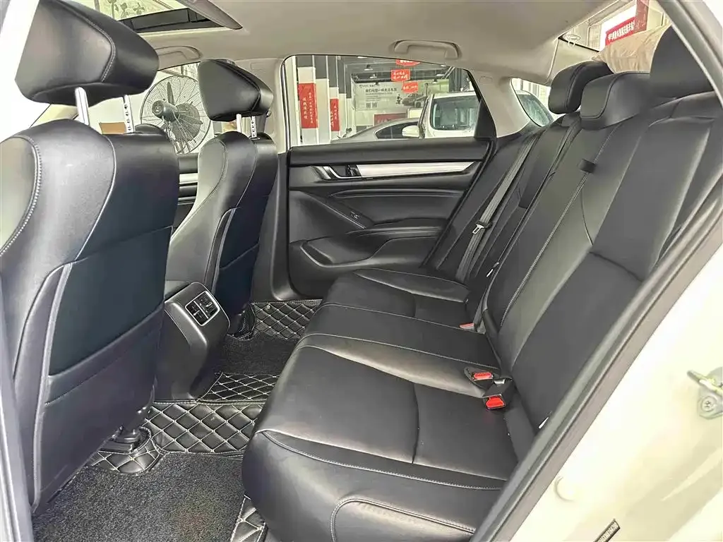 Honda Accord 2021 из CN, фото 5
