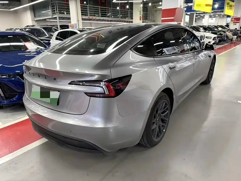 Tesla Model 3 2025 из CN, фото 4