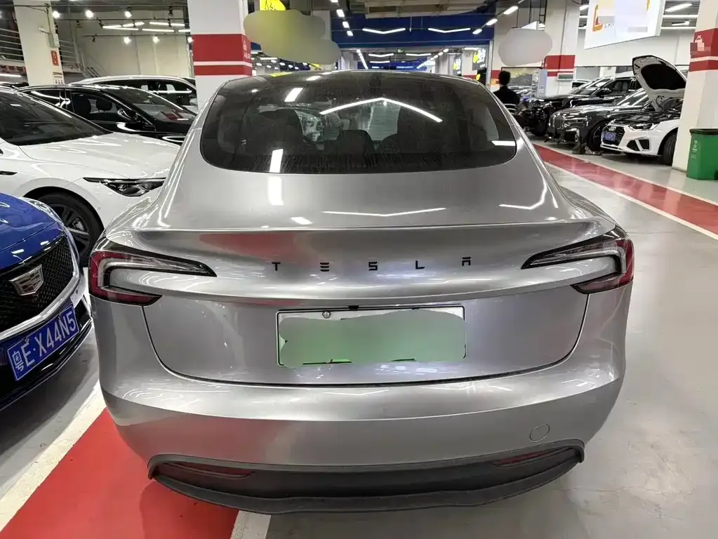 Tesla Model 3 2025 из CN, фото 5
