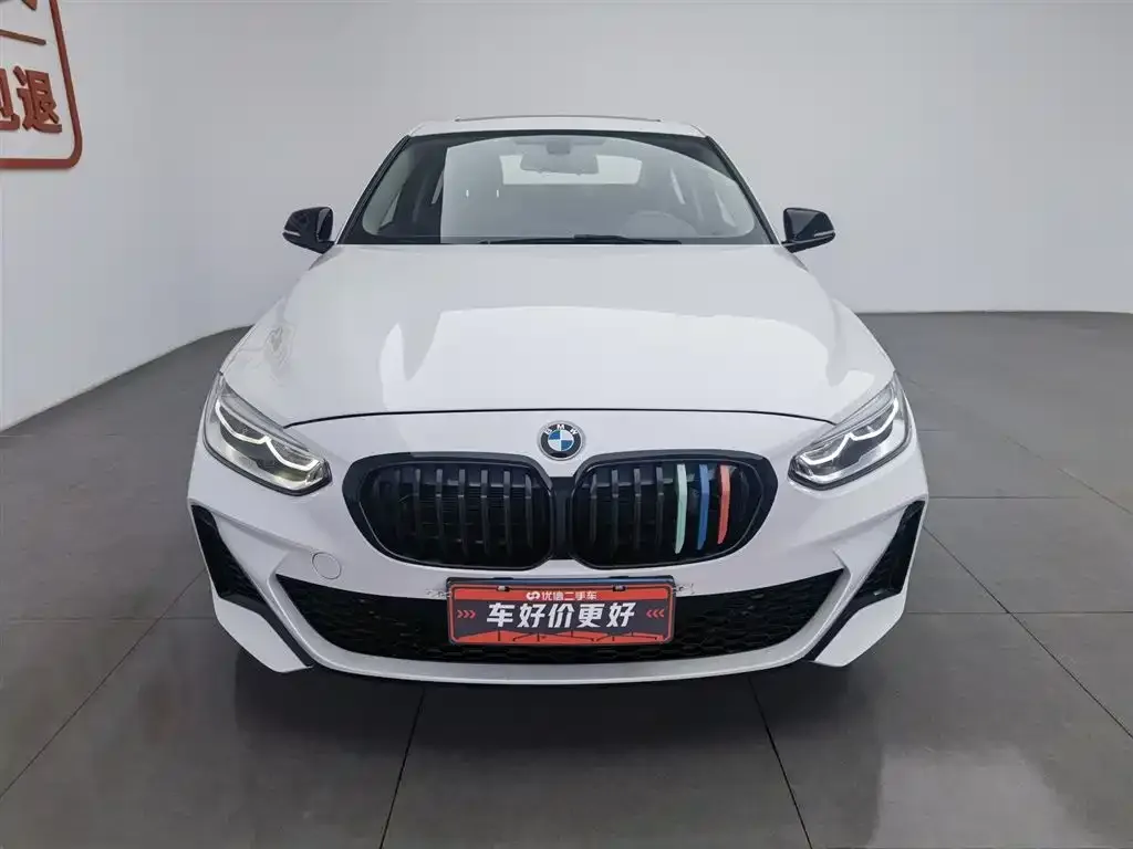 BMW 1 Series 2021 из CN, фото 3