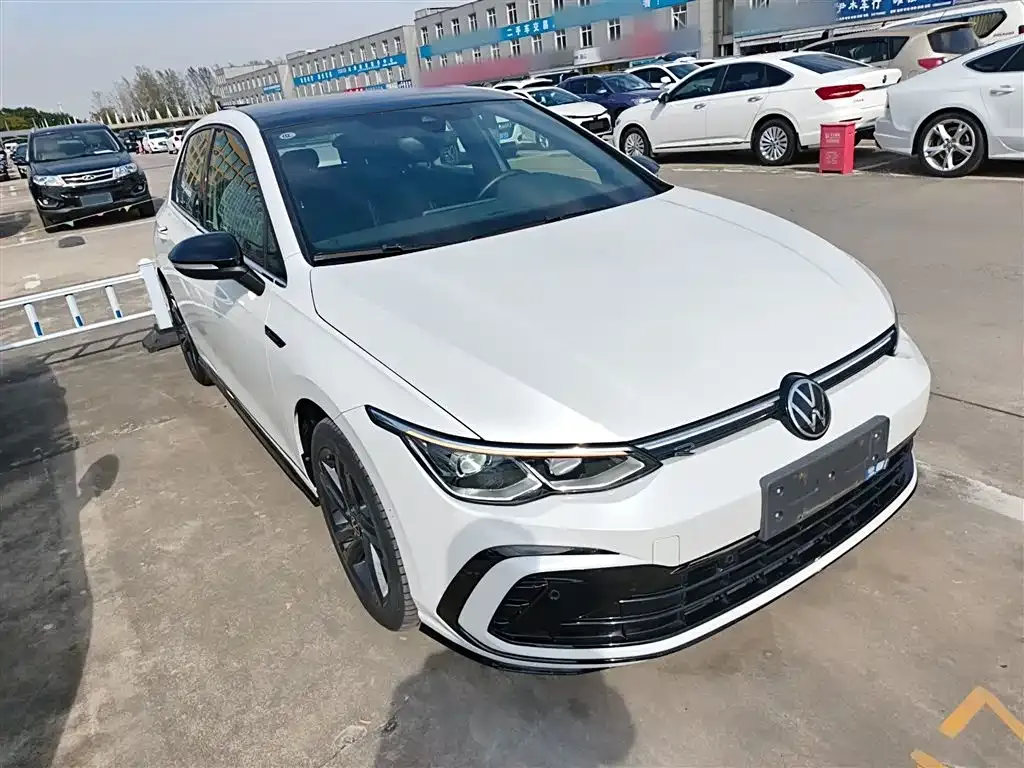 Volkswagen Golf 2022 из CN, фото 4